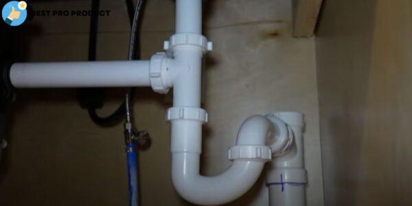 Garbage Disposal Backing Up Into Side Sink | How to Fix it?